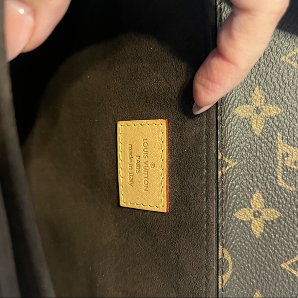 Louis Vuitton Pochette Métis - Picture 7 of 12